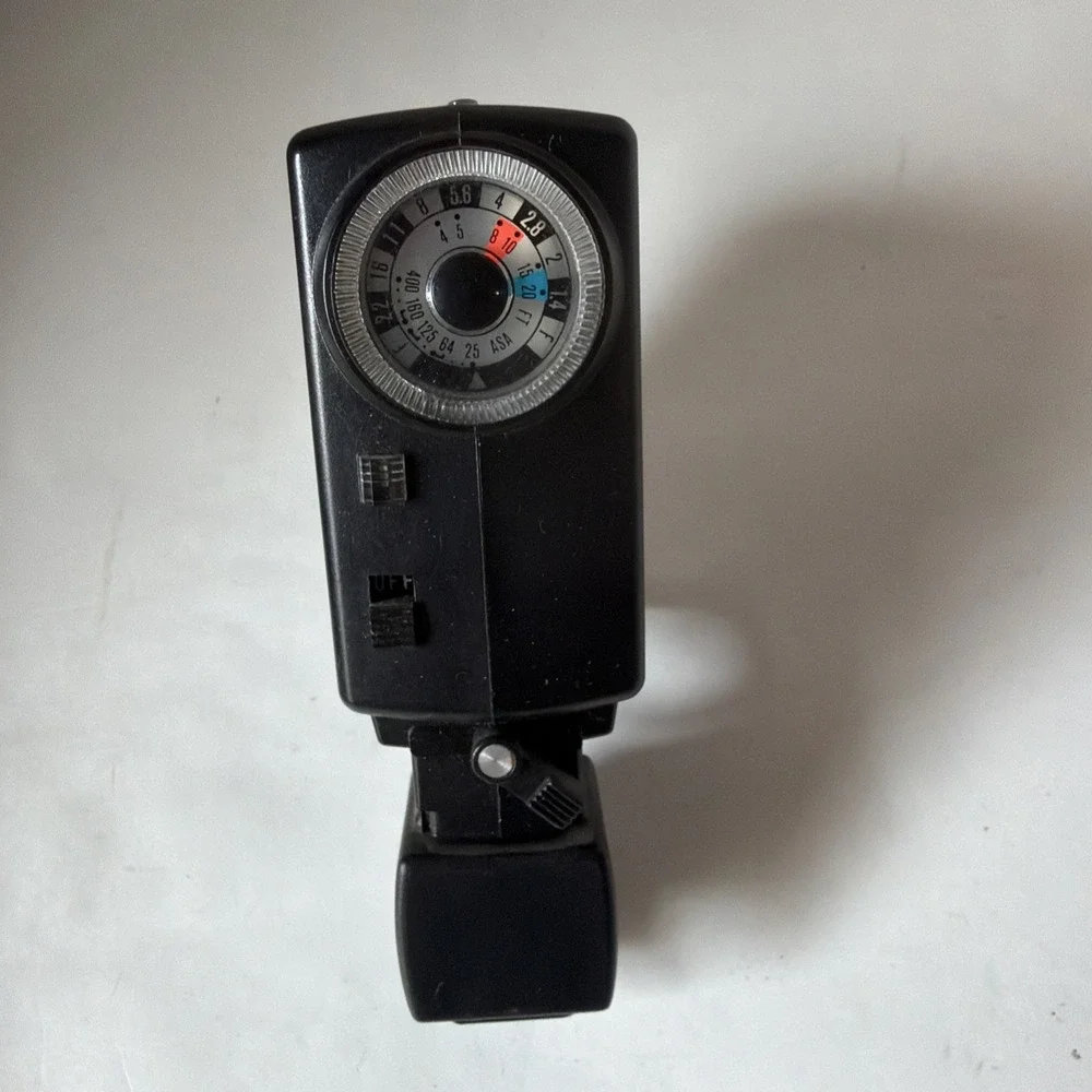 VTG Vivitar Auto 252 Flash With Case SLR Camera 35mm Tested rb12-tested